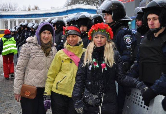 Девушки киевского Евромайдана