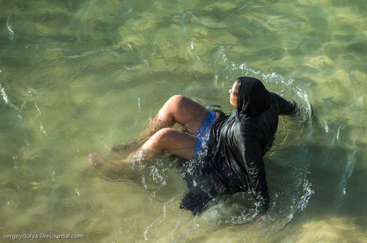 Как купаются арабки женщины