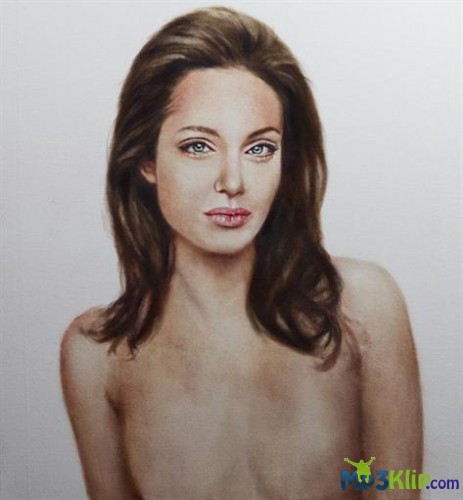 Анджелину Джоли художник нарисовал без груди