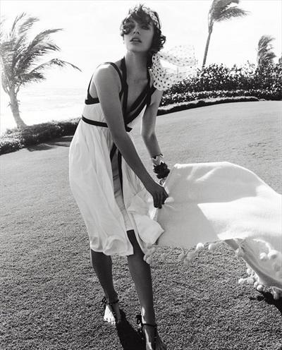 Милла Йовович (Milla Jovovich), фотосессия Vogue
