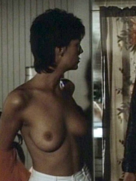 Jamie lee curtis nude pics