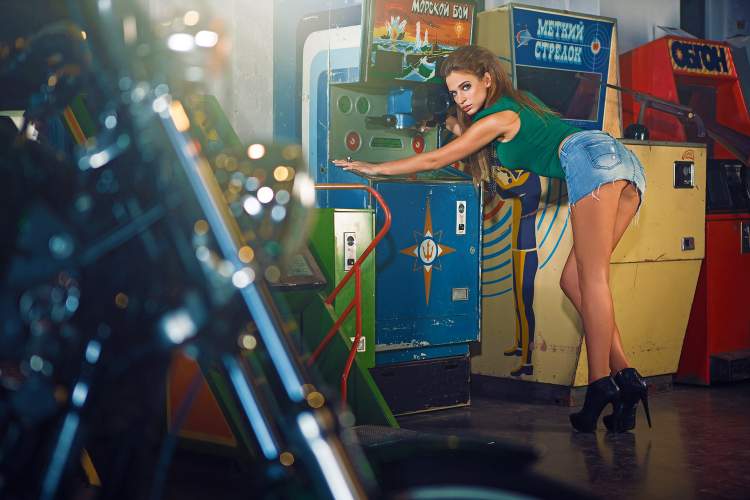Обои Catherine Epikhina, Model, Legs, Beauty, Back, Motocycle, Slots, View на рабочий стол