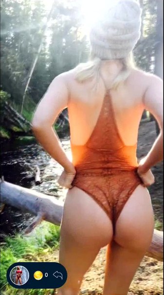 Сара Андервуд (Sara Underwood) в оранжевом купальнике