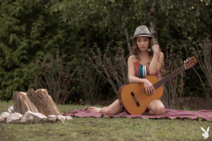 Clara Acoustic Serenity By Playboy