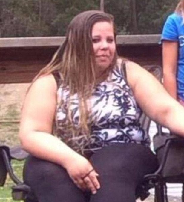 Фото: Девушке удалось похудеть на 60 кг благодаря подмене газировки на обычную воду и долгим прогулкам