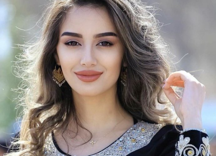 Известные таджикские шикарные женщины на фото