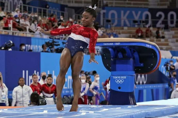 Спортивная гимнастика олимпийские фавориты изящные женщины на фото