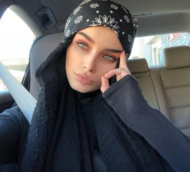 Известные арабские красивые женщины на фото